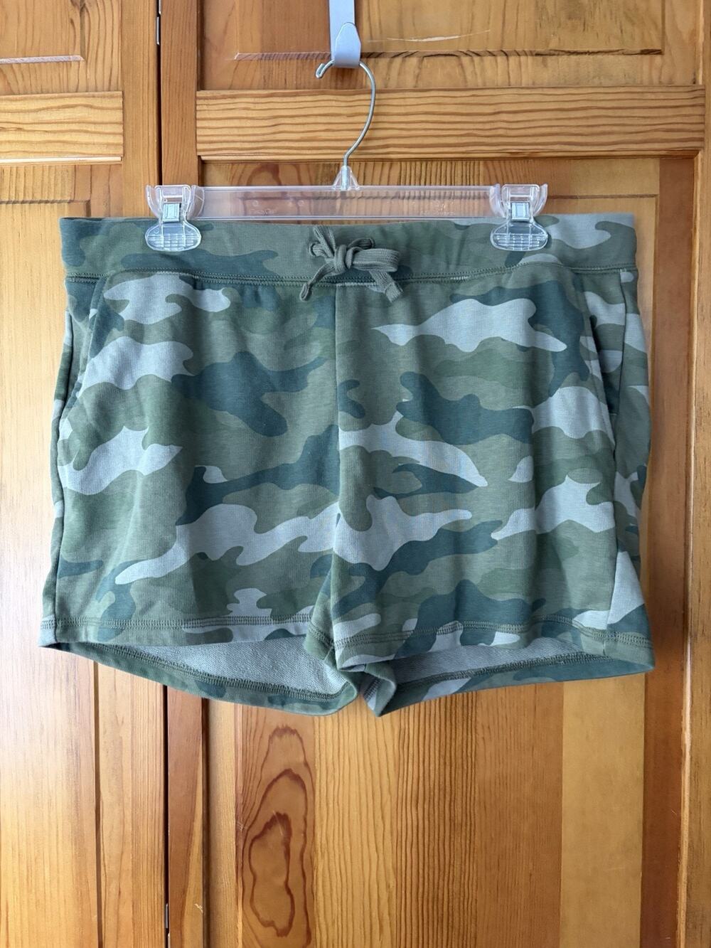 Women’s Old Navy French Terry Lounge Camo Shorts Size L